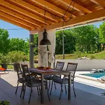 Des4u Tatil Evi Kostrcani