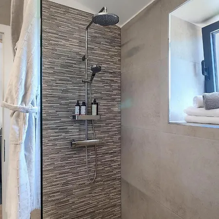 Des4u Holiday home Kostrcani